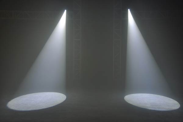 EL153804 E-Lektron M004-30 LED Moving Head Scheinwerfer DMX